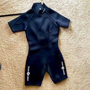 Aqua Lung wetsuit suit M surf, swim, dive, explore